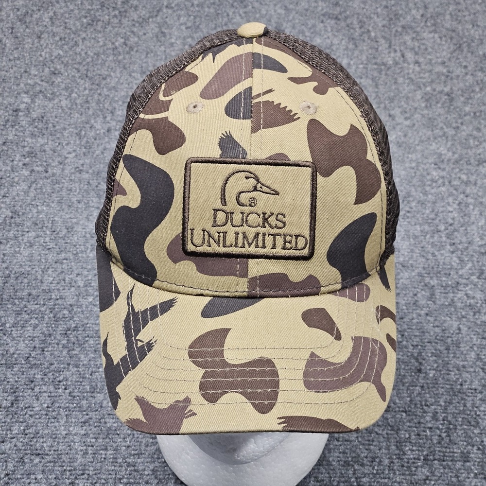 Ducks‎ Unlimited Trucker Hat Snapback Camo Mesh Back Hunting Outdoors Workwear